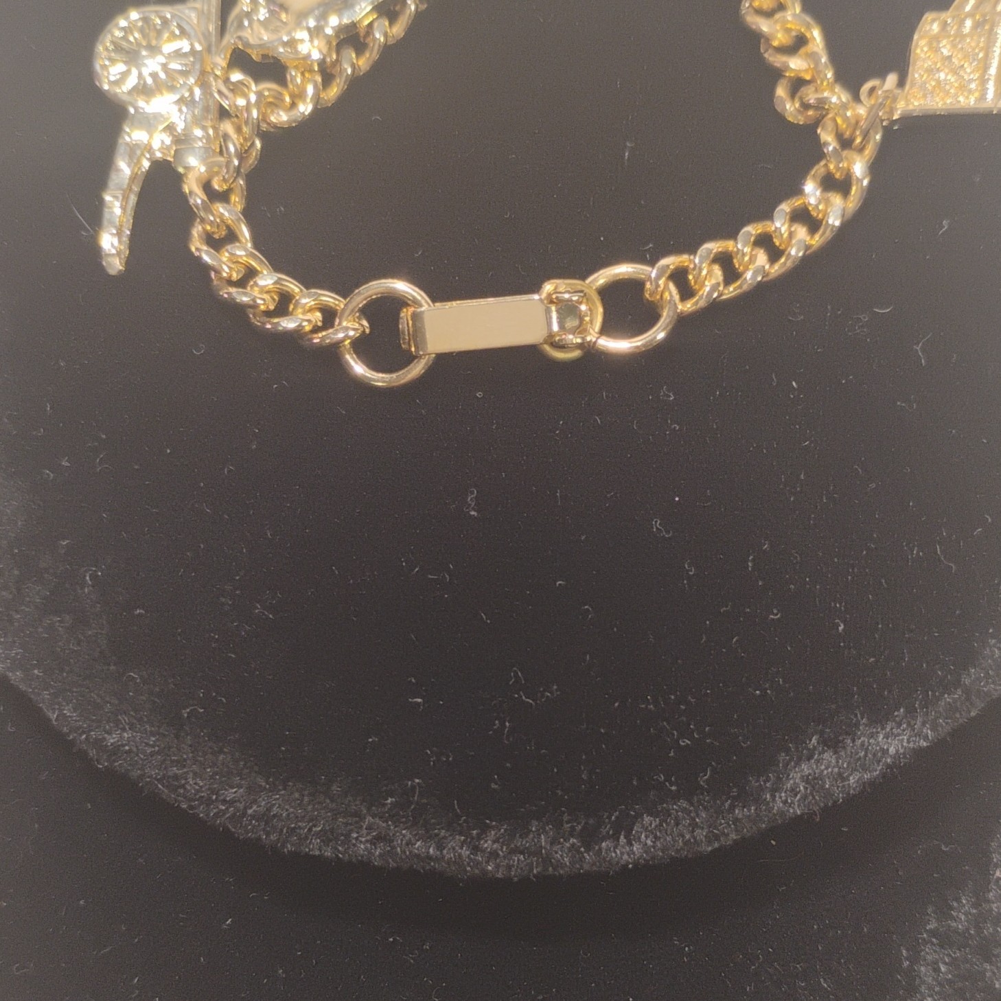 Gold Tone Curb Link Charm Bracelet Liberty Bell Patriotic 5.5 inch Small Wrist