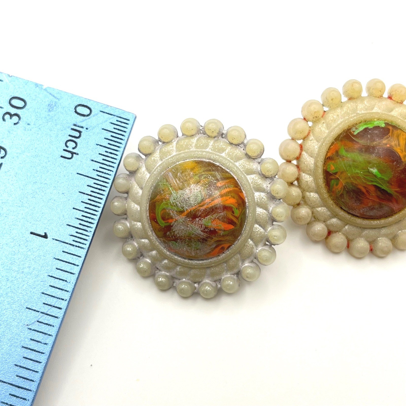 Vintage Resin Stud Earrings Orange Green Swirl Beaded Halo Scalloped Edge