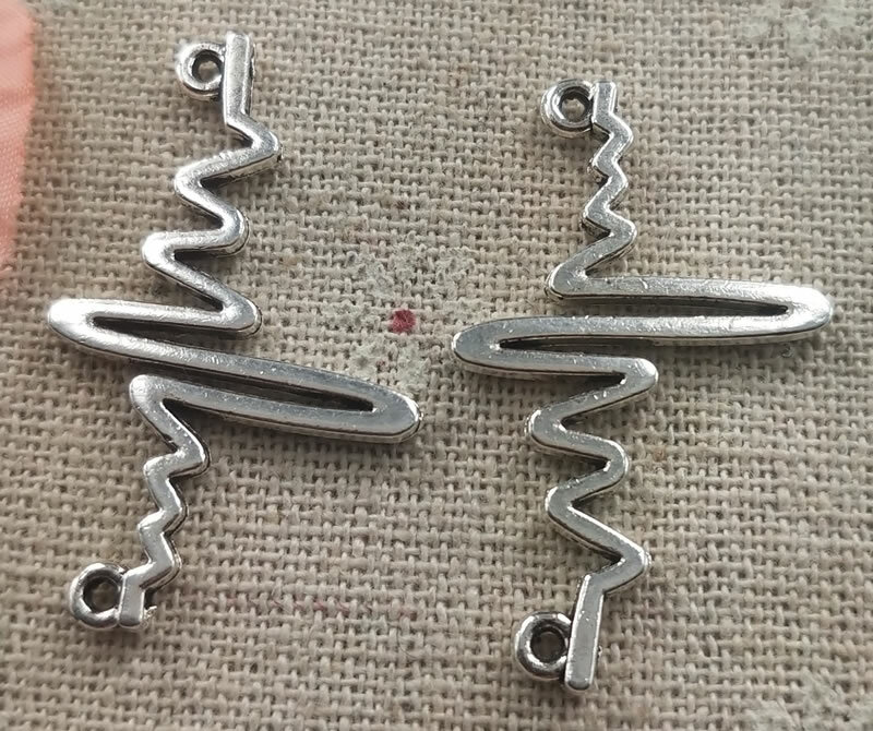 Free Ship 84 pcs tibetan silver Heartbeat Line connectors 36x22mm L-4994 DIY
