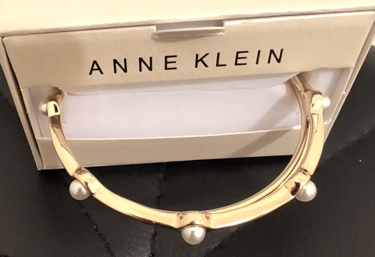 Anne Klein Bangle Bracelets Gold Tone 2-Pc Set Crystal Boxed – See Description