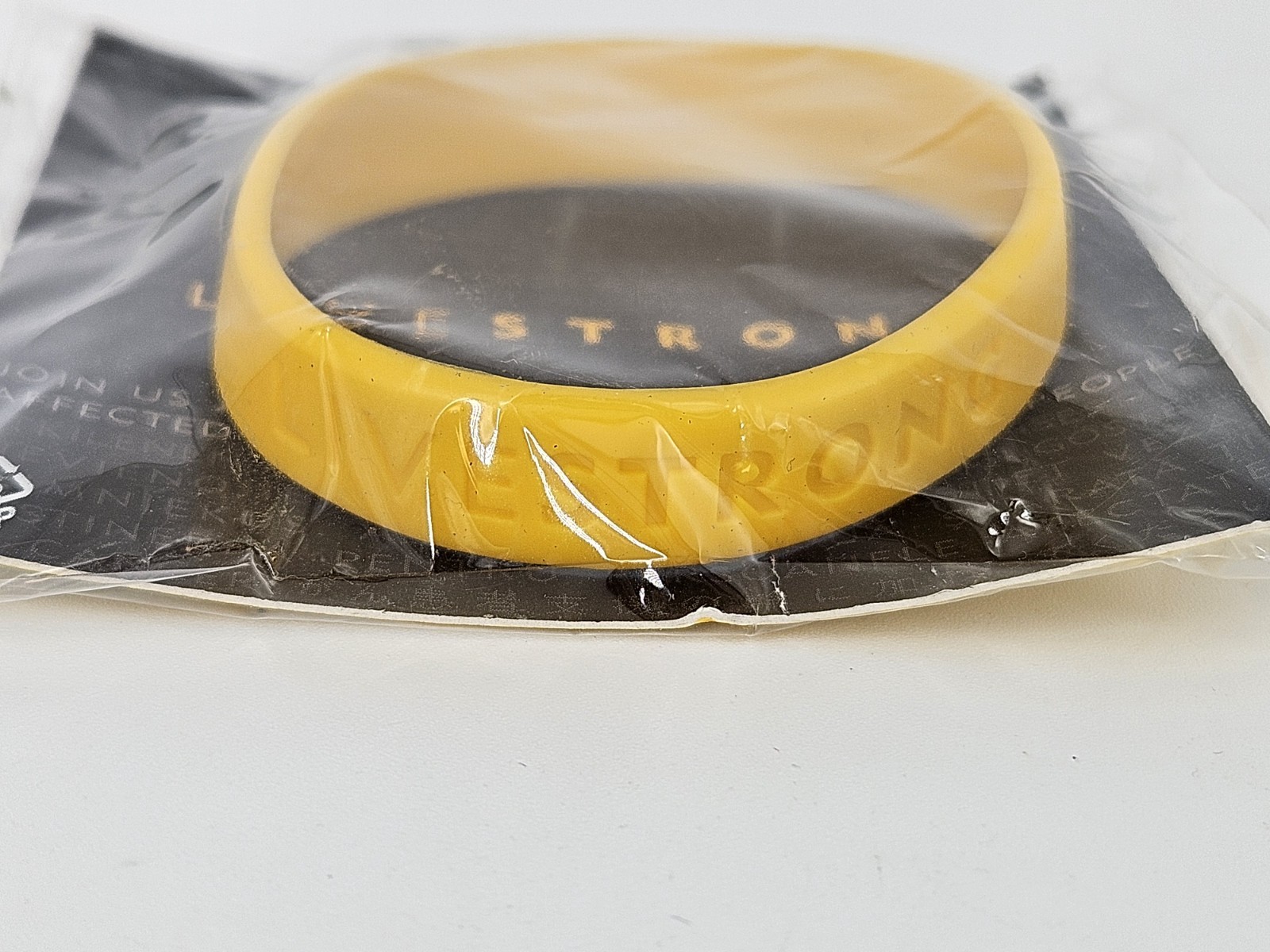 Nike LiveSTRONG Authentic Wristband Rubber Bracelet (Size L/G-XL) 8″/202 mm
