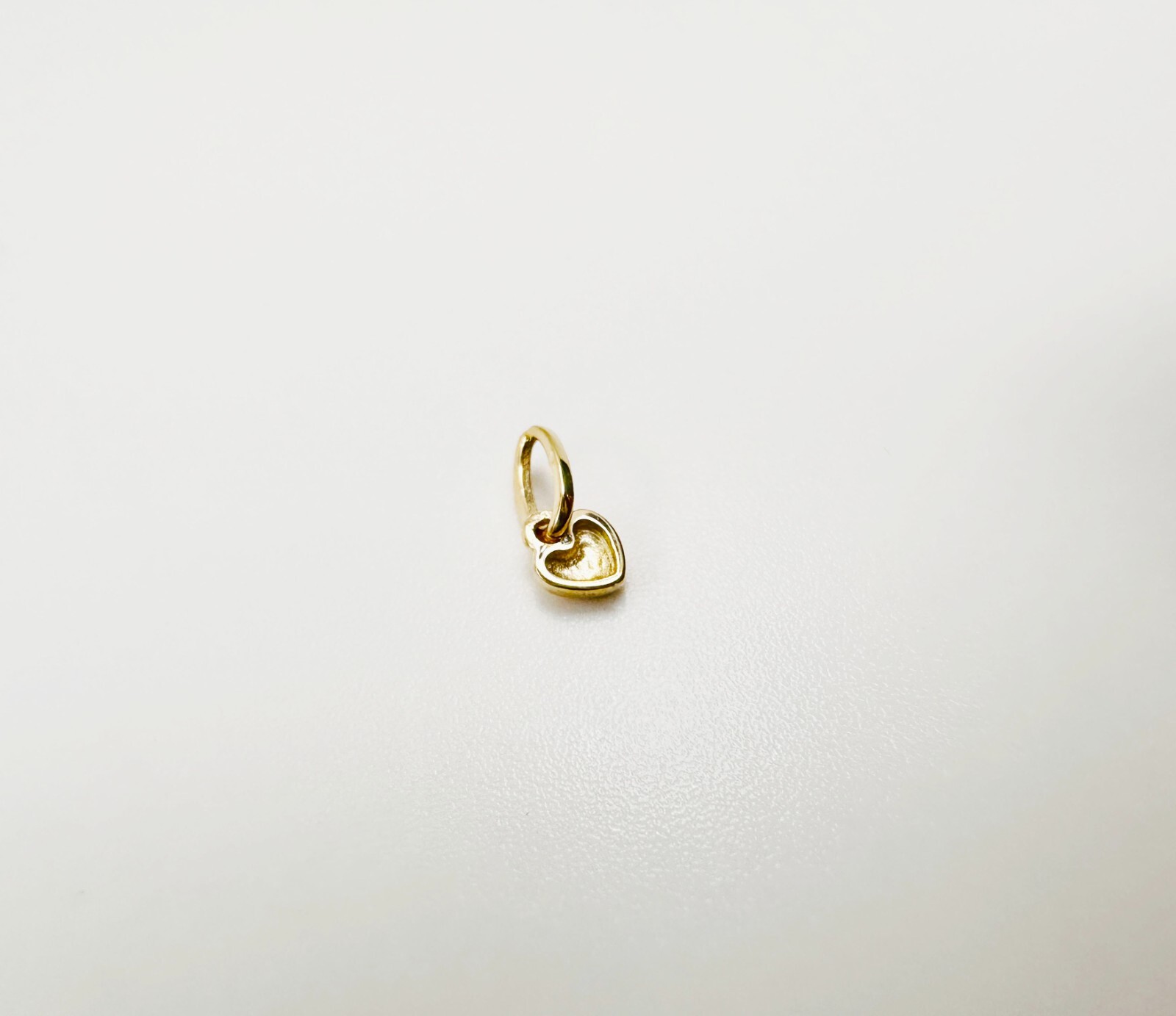 without packaging 14K Solid Yellow Gold Teeny Tiny Very Small Beveled He G2U