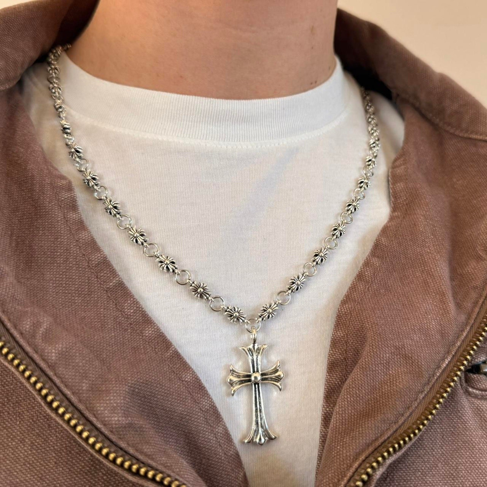 Y2K Silver Gothic Cross Necklace Unisex 22″ Simple Chain Great Quality