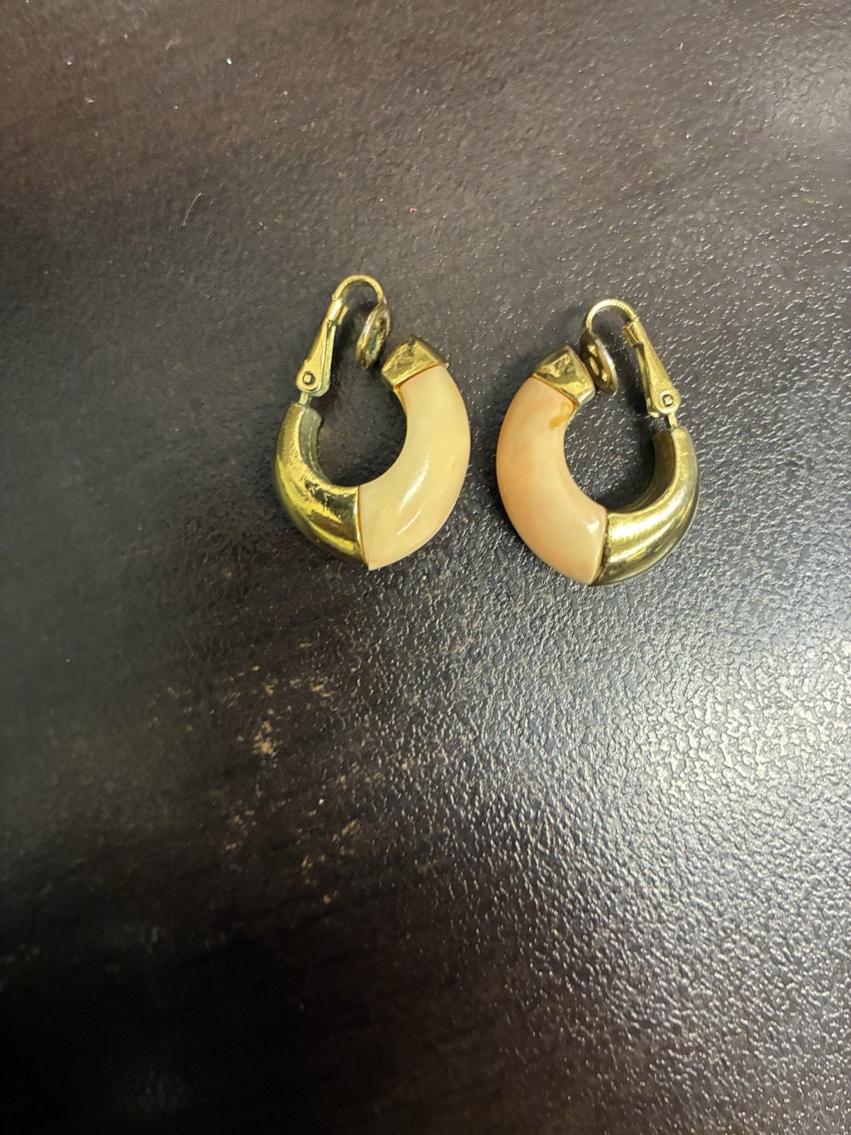 Trifari Signed Gold Tone Pink Resin Round Hoop Clip-On Earrings