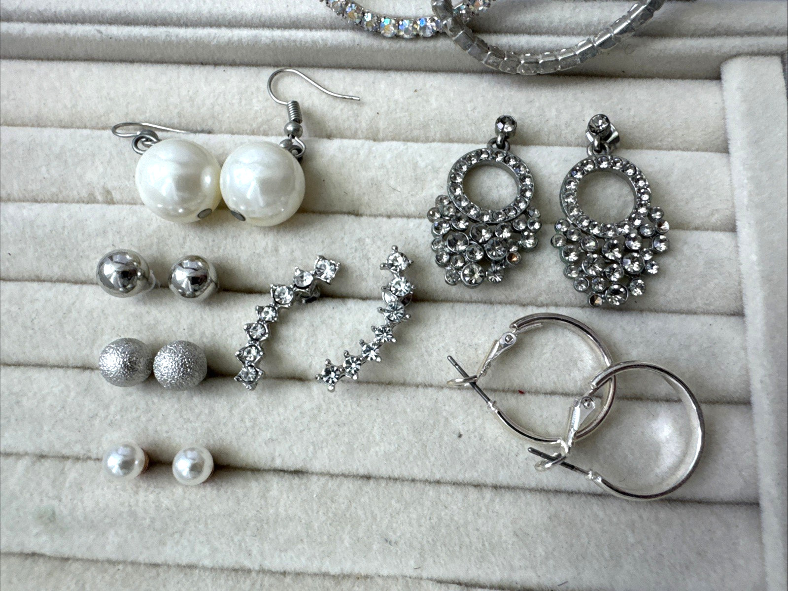 y2k 1990s STATEMENT Boho iridescent silver pearl glam career 8 pair Earrings Lot