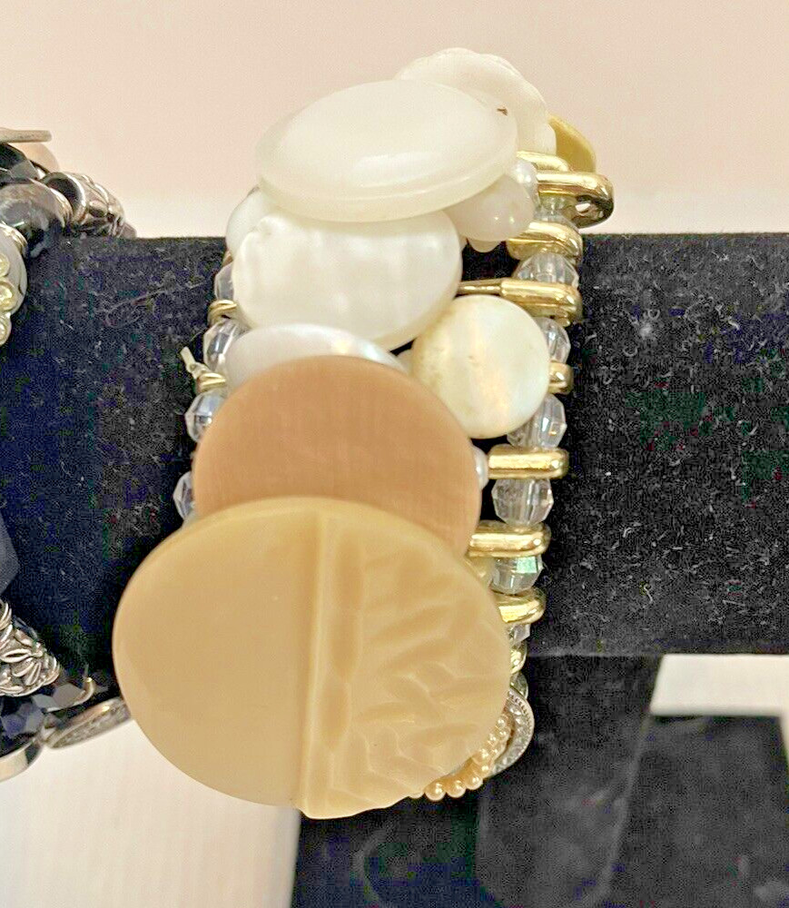 3pc Lot VINTAGE BUTTONS BRACELET MADE WITH ELASTIC & SAFETY PINS