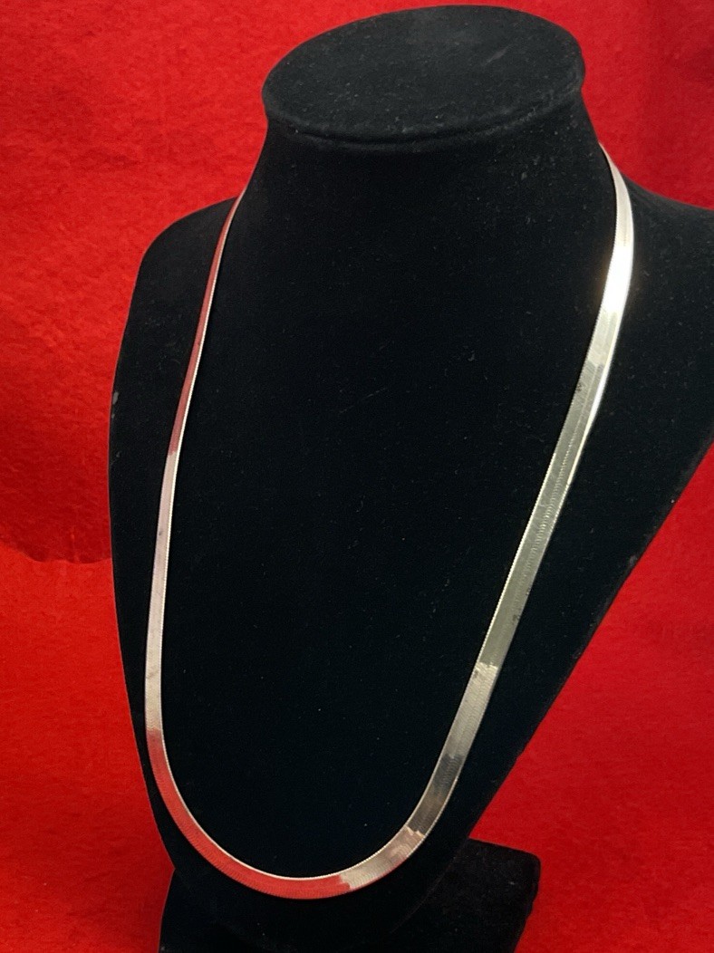 Sterling Silver Necklace 22 “5 mm wide marked MILOR Italy 925 15.7 g. a 19