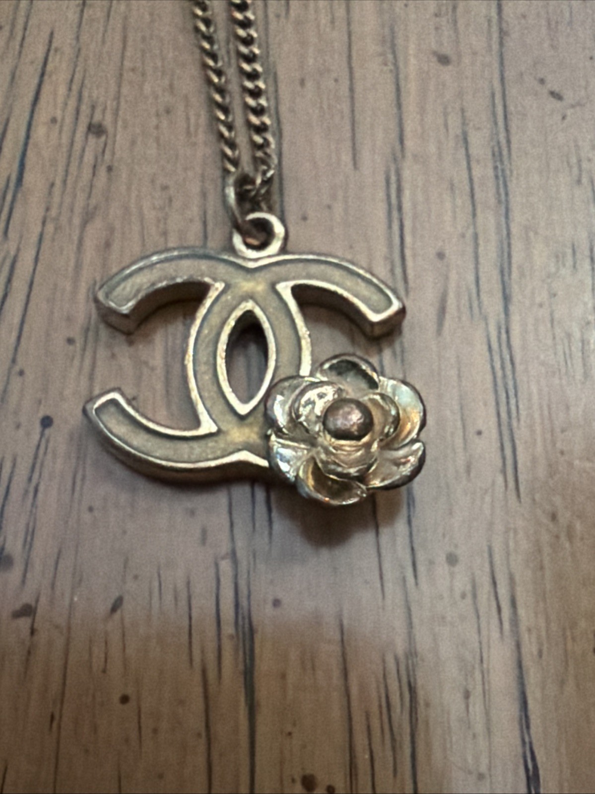 Authentic Chanel Camilla Enamel Chain Necklace CC Logo Flower