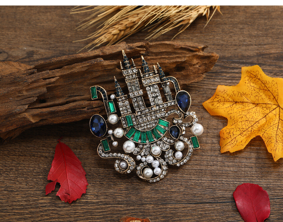 Woman’s Vintage Blue Castle Palace Pendant Brooch Pin Crystal Rhinestone Gifts