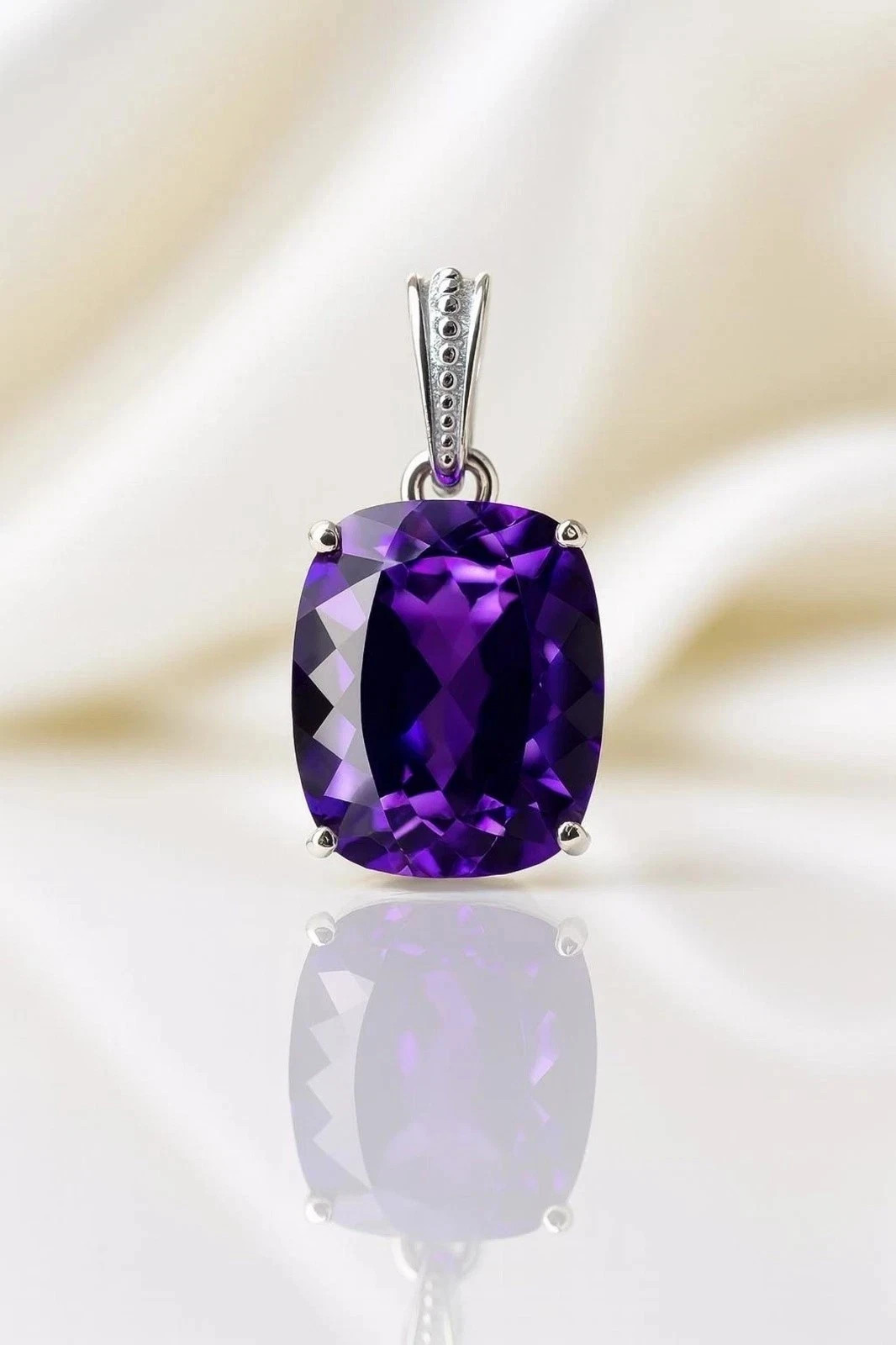 Cushion Cut 36 Ct Color Change Alexandrite Certified GemstonePendant 925 Silver