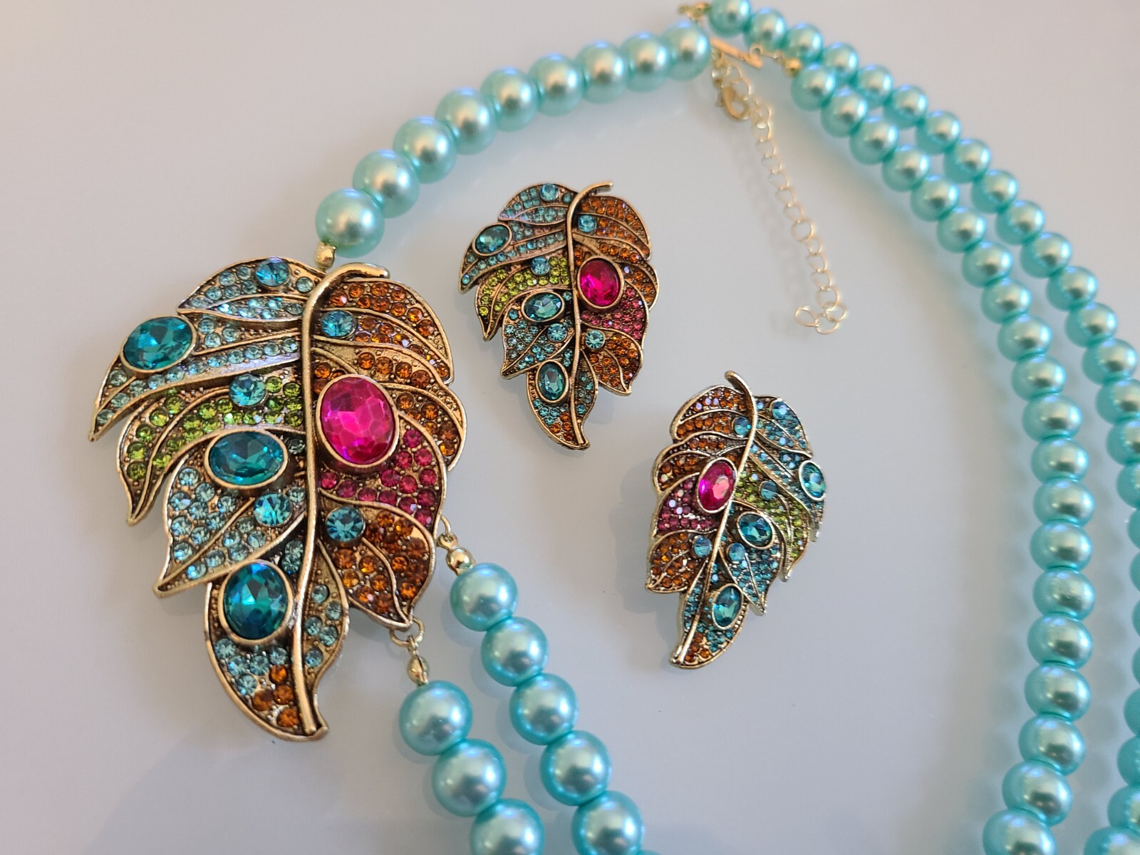 DESIGNER STYLE UNSIGNED AUTUMN LEAVES NECKLACE EARRINGS SIDE WORN SET WOW