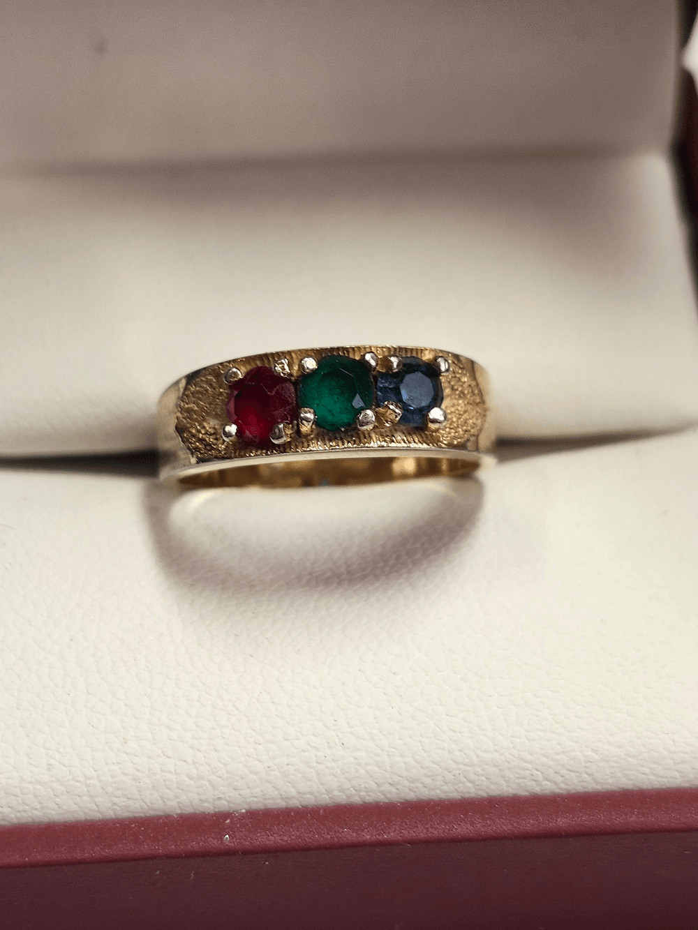 Vintage Gold Tone Trio Ring With Red Green And Blue Rhinestones Size 7