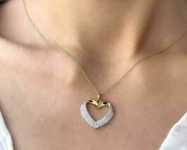 2Ct Round Cut Simulated Diamond Women’s Heart Pendant In 14k Yellow Gold Plated