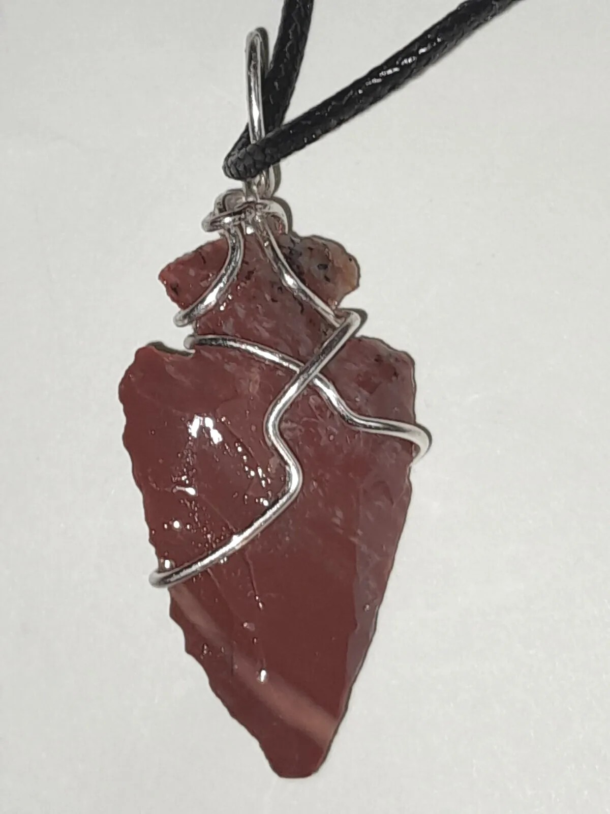 Natural jasper Arrowheads necklaces male female red pendants jewelry Gift unisex