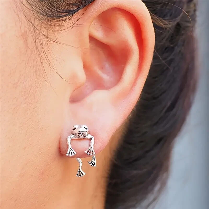 Vintage Chic Frog Stud Earrings Durable Zinc Alloy Construction for Parties