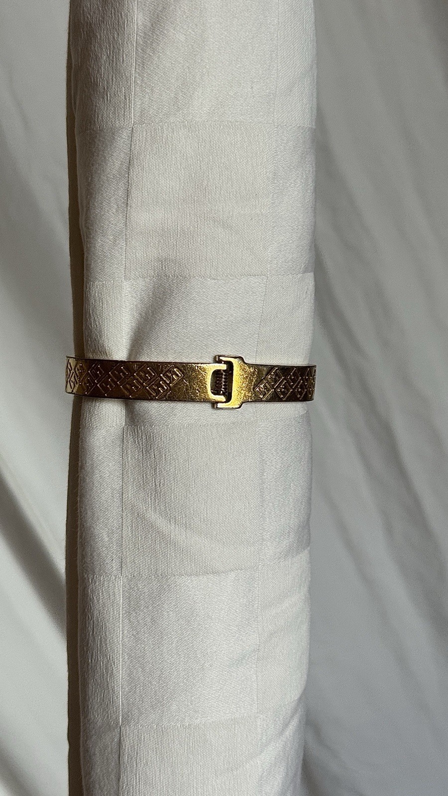 Authentic FENDI Bangle & Ring – “Forever FENDI” Line. Size M. Used condition