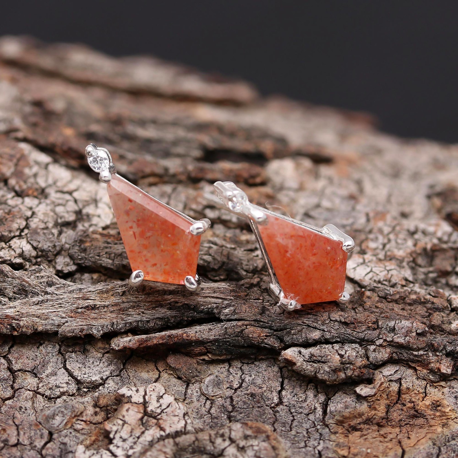 100% Natural Sunstone Kite Stud Earrings 925 Sterling Silver Minimalist Jewelry