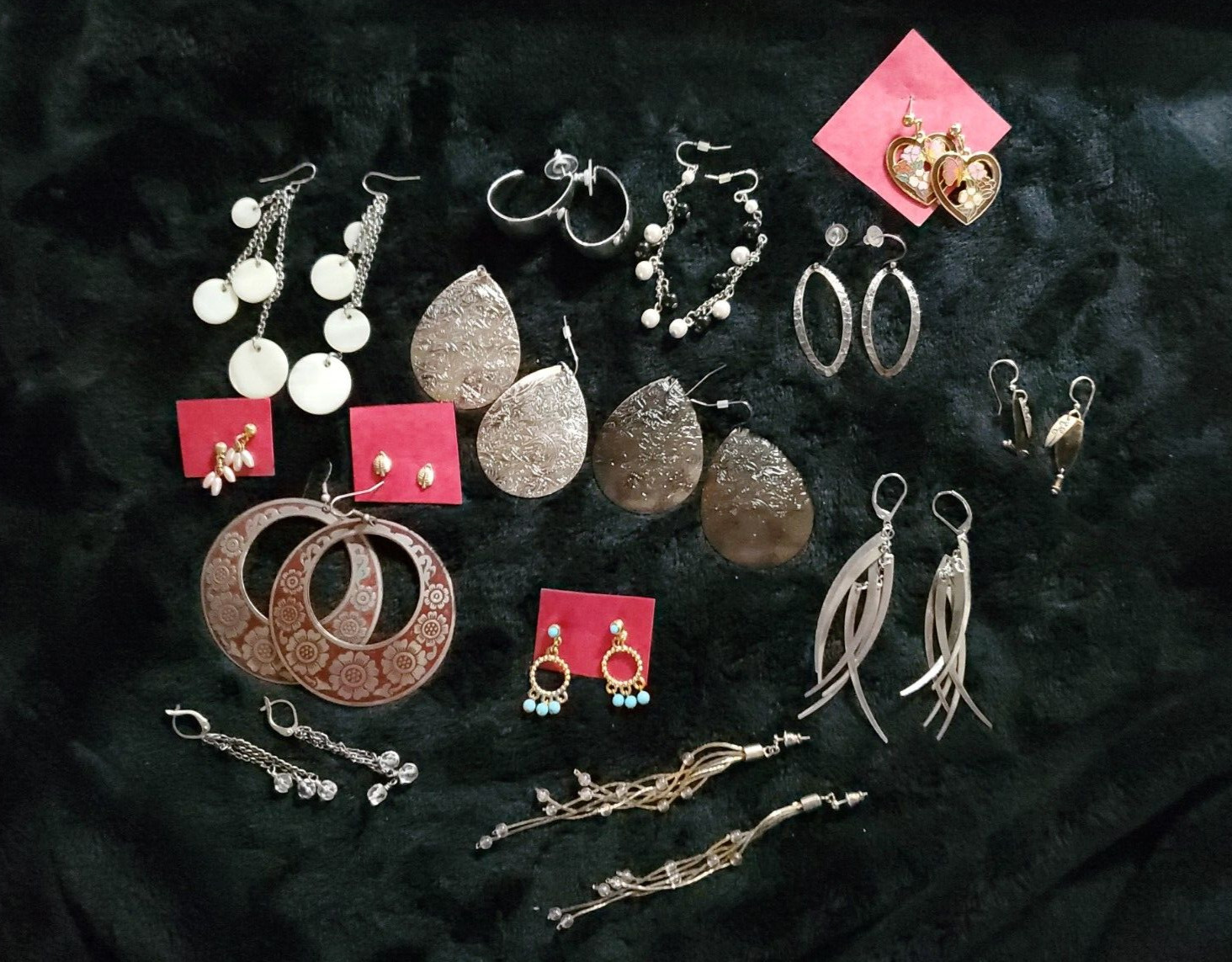 Earrings Lot Of 15 Pairs Pierced Mixed Styles Estate. (E2)