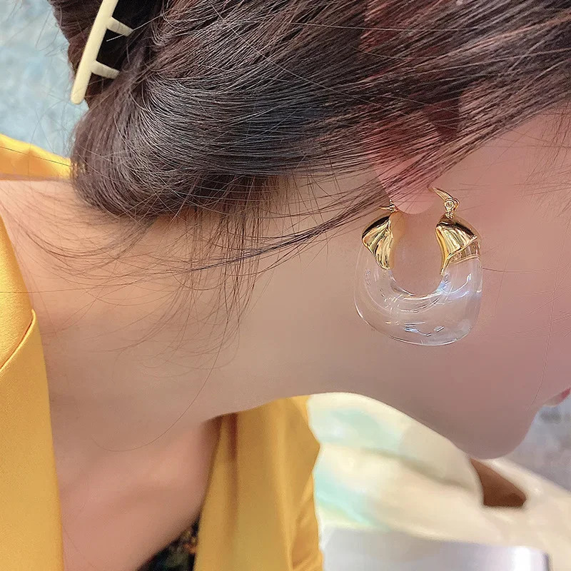 Brand New 1 Pair Resin Acrylic Earrings U-Ring Earrings, Women’s Fashion Jewelry
