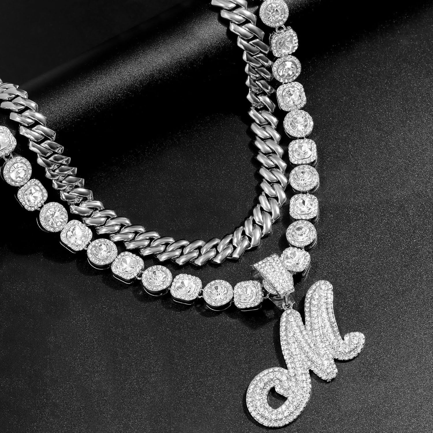 Exquisite Cuban Link Necklace with Custom Initials – Ideal for Any Occasion