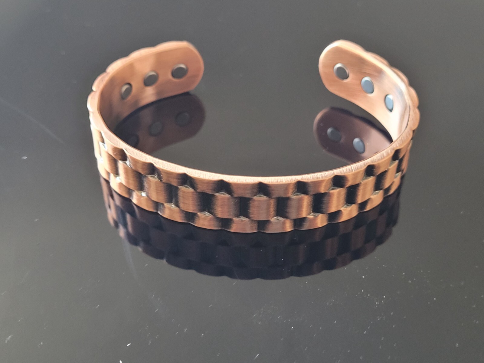 2 Pack Pure Copper Magnetic Bracelet Elegant Arthritis Therapy Cuff Bangle Set