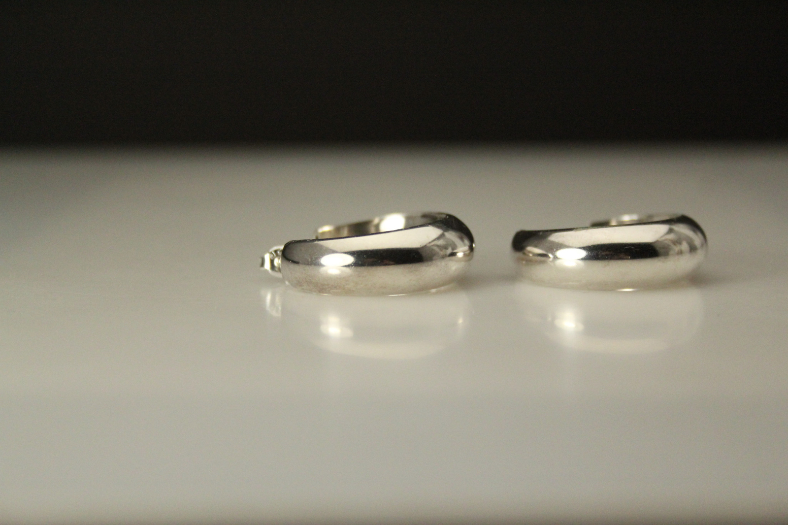 Hollow “C” Shaped Hoop Post 925 Sterling Silver Earrings 10.3 grams (EAR5708)