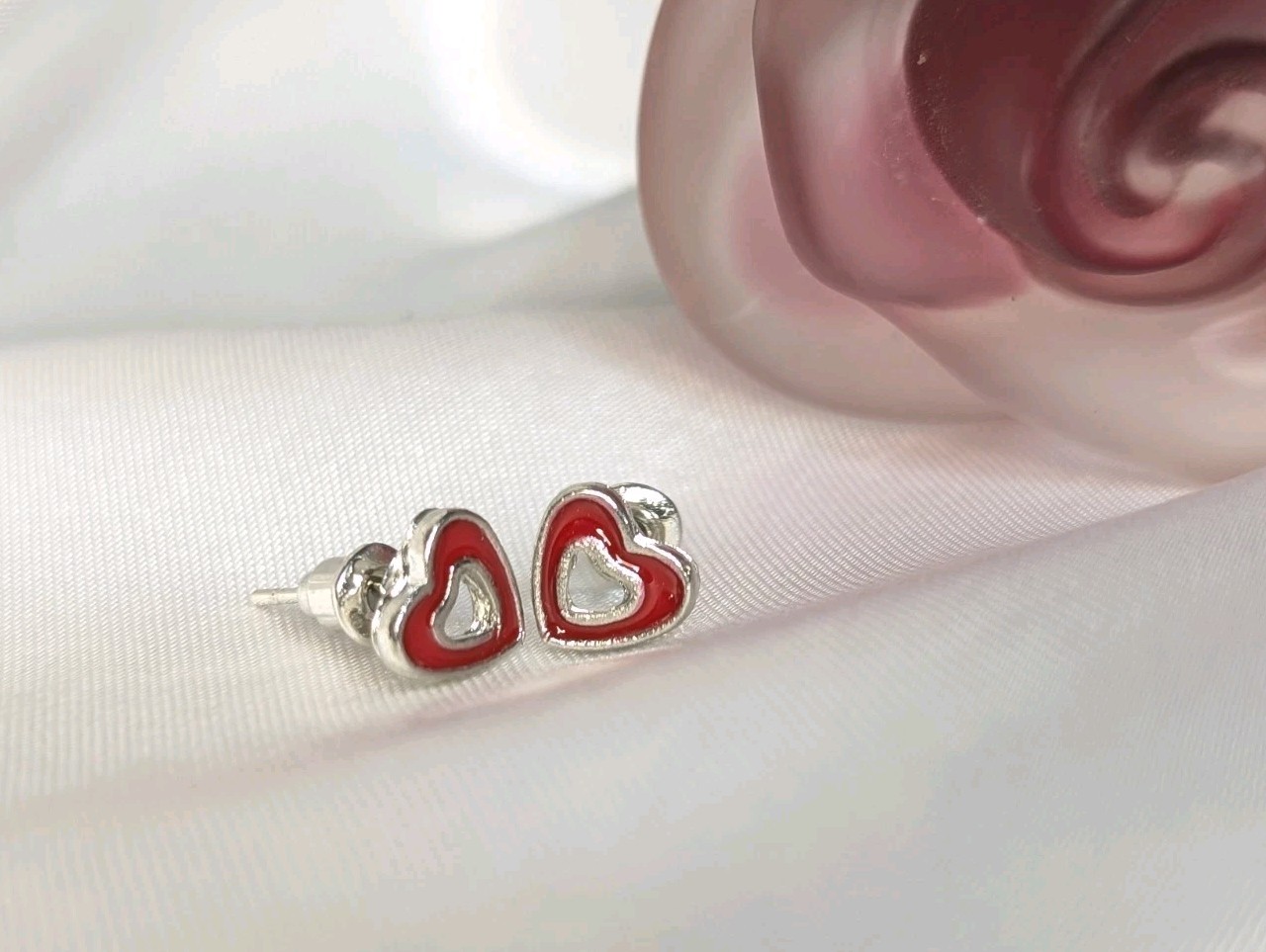 NEW Earrings Red Heart ❤️ Sterling Silver Studs Painted Fashion Earrings