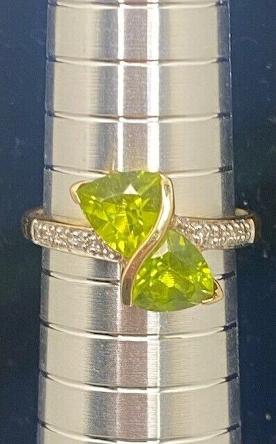 3Ct Trio Cut Simulated Peridot Cocktail Women Ring 14K Yellow Gold Plated Silver
