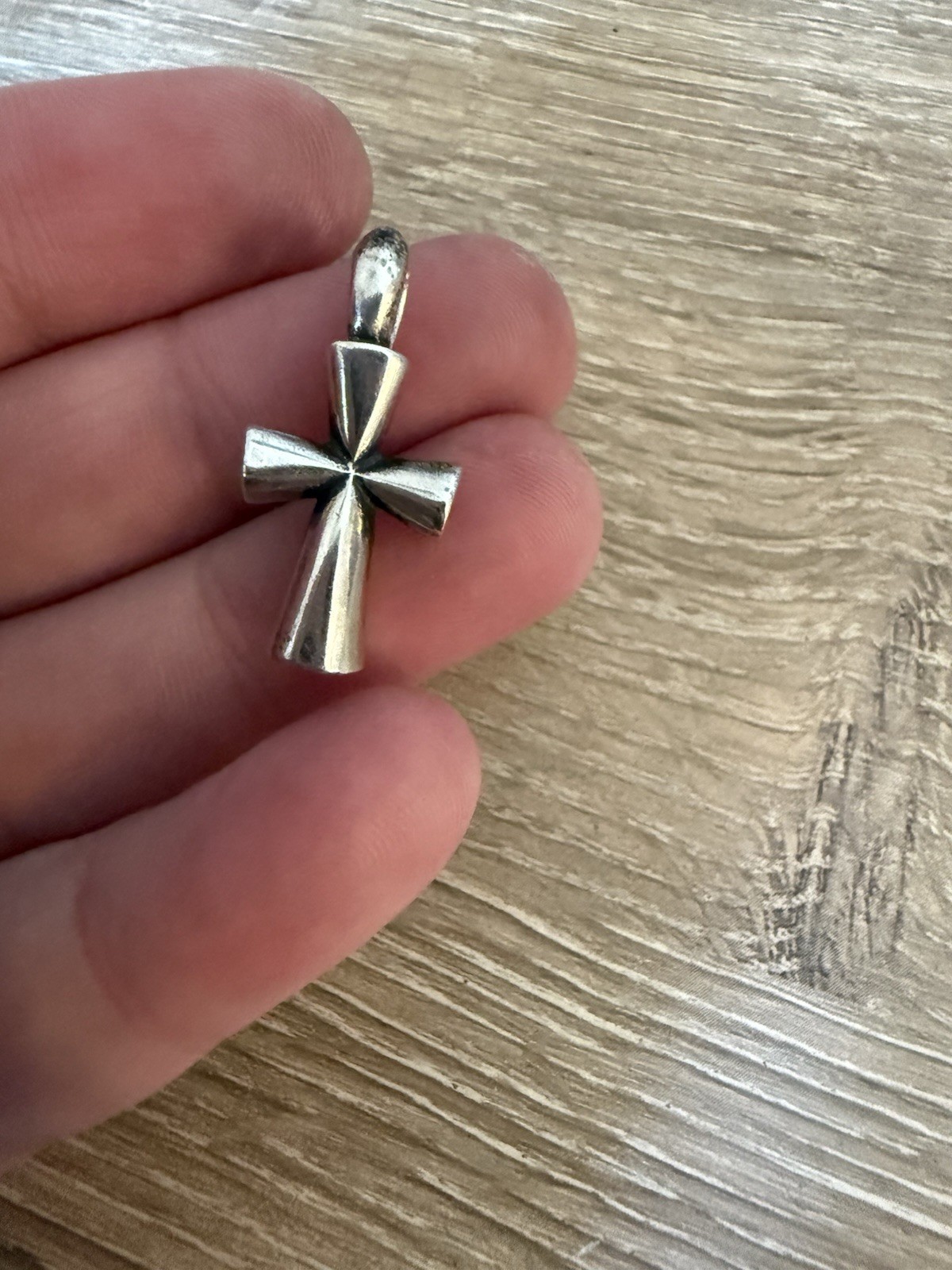 James Avery retired heavy/large St Teresa Sterling Silver Cross Pendant, Signed