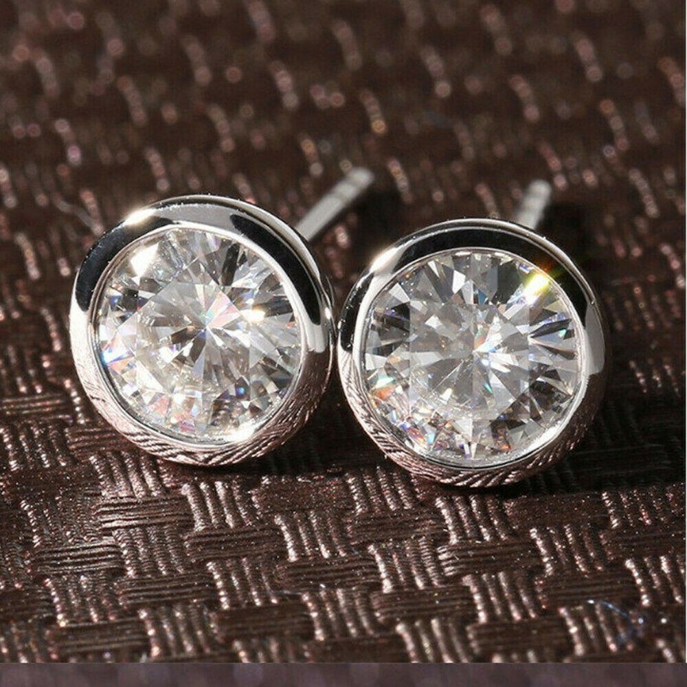 Stunning New Silver Plated 7mm Clear White Round Bezel Set CZ Stud Earrings