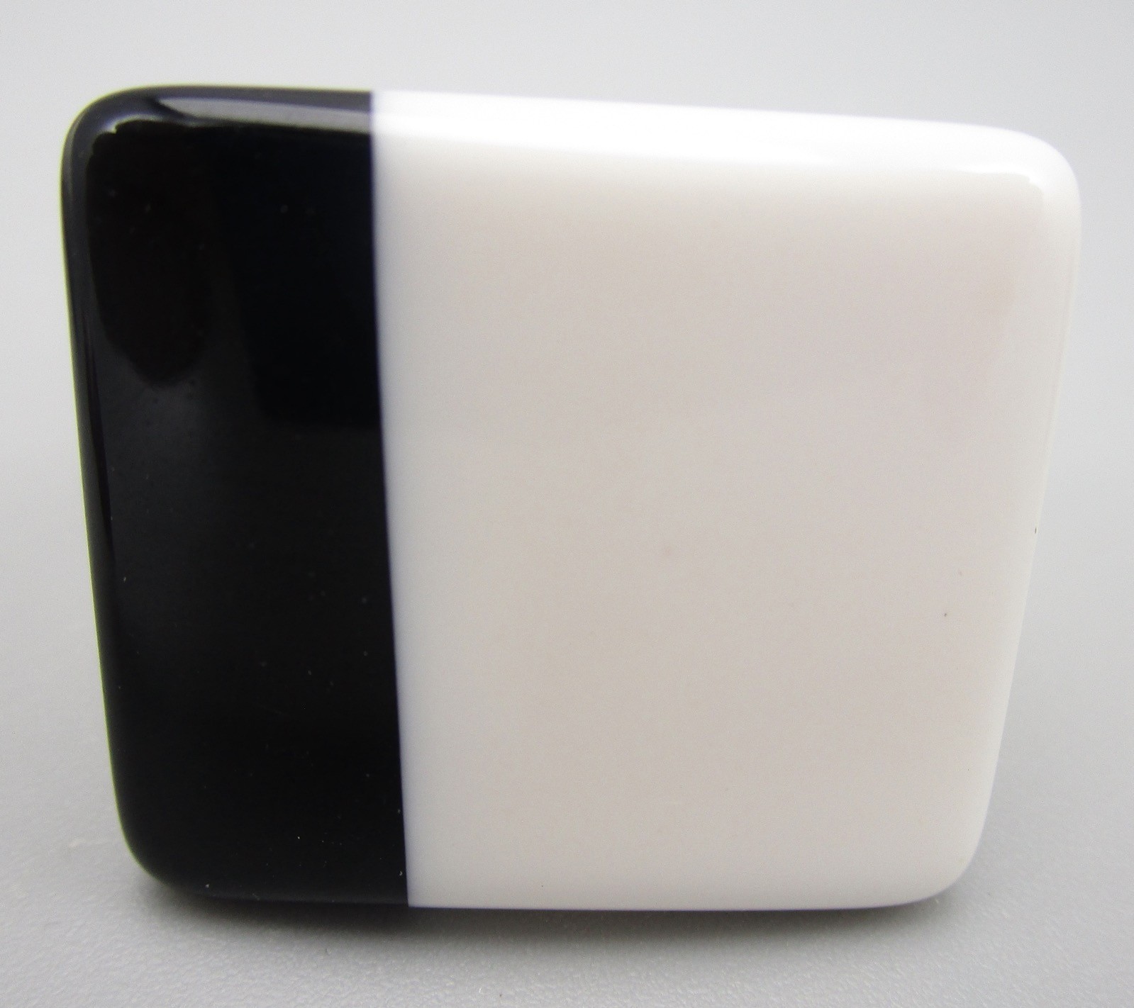 BOLD MARION GODART BLACK & WHITE SQUARE STATEMENT RING – FRANCE – SZ 11