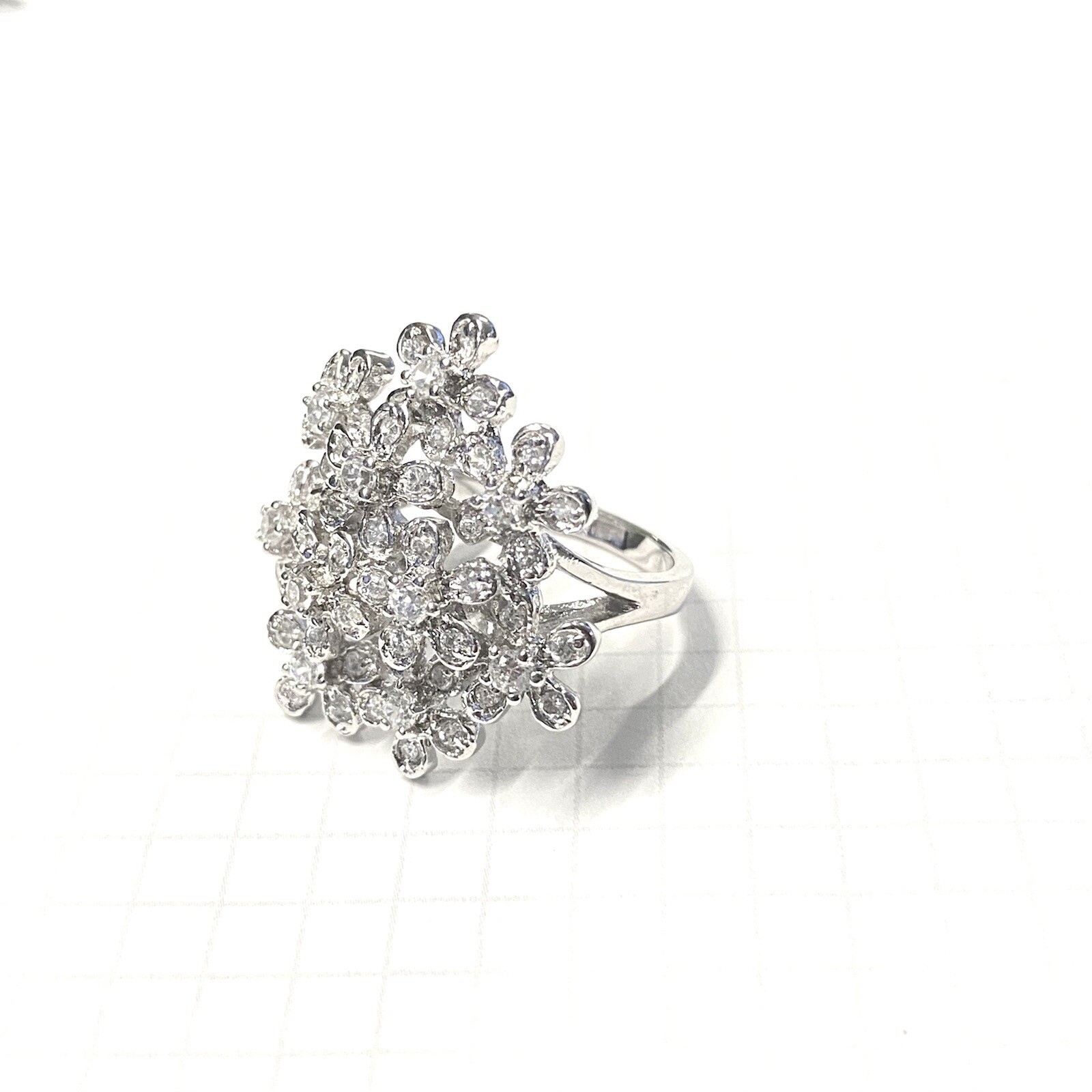 (SIZE 6,7,8,9) Large FLOWERS CLUSTER RING CZ Stones .925 STERLING SILVER