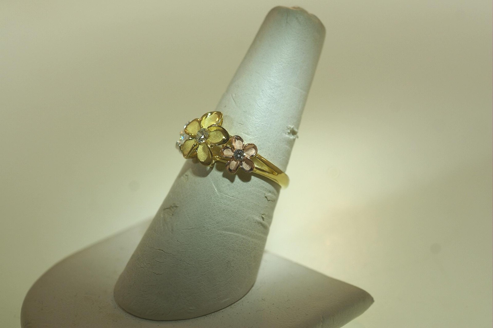 10.5MM/6.5MM TRI-COLOR GOLD PLATED 925 SILVER HAWAIIAN FANCY PLUMERIA CZ RING