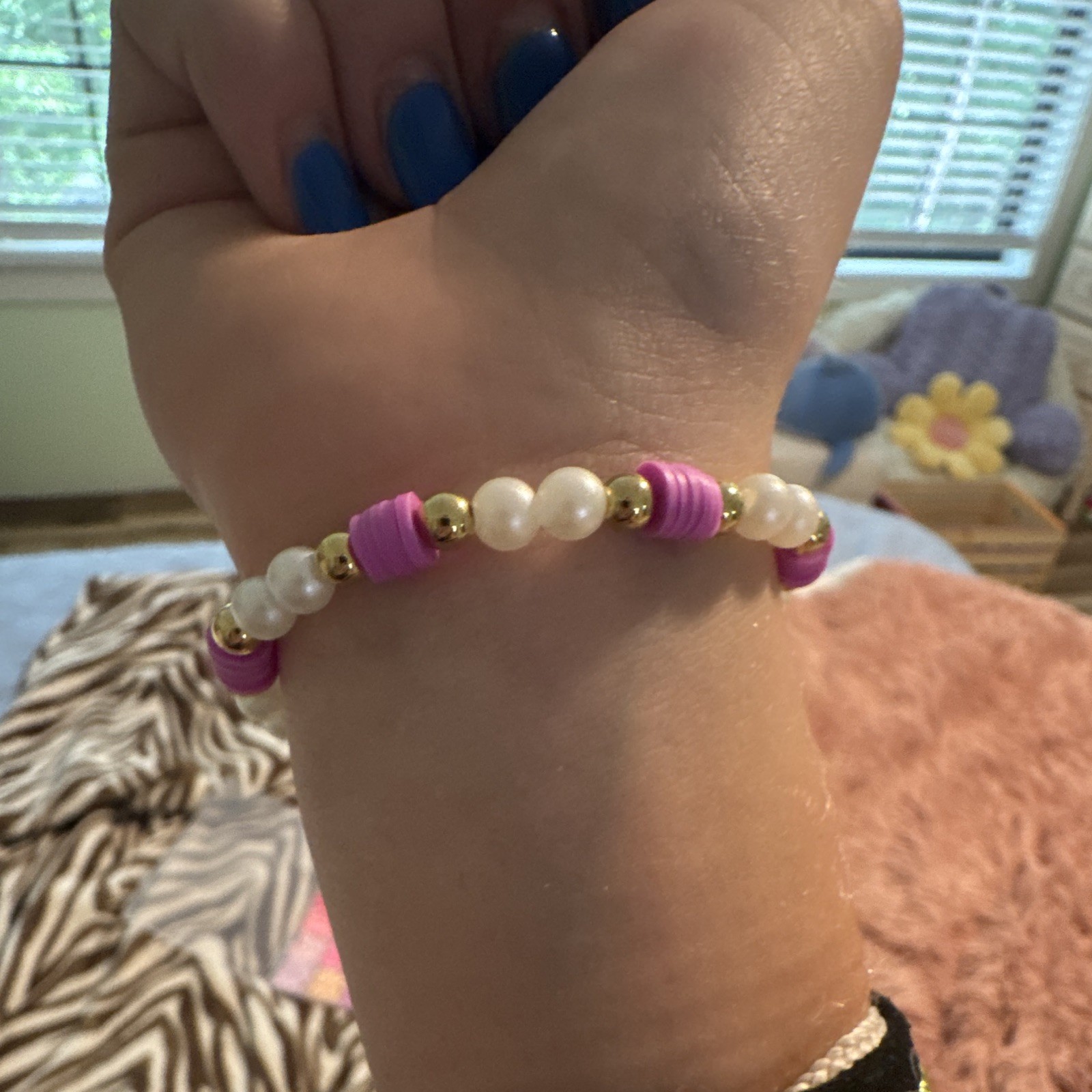 White, Gold & purple Stretch Beaded Bracelet, Round Plastic Beads, hand made