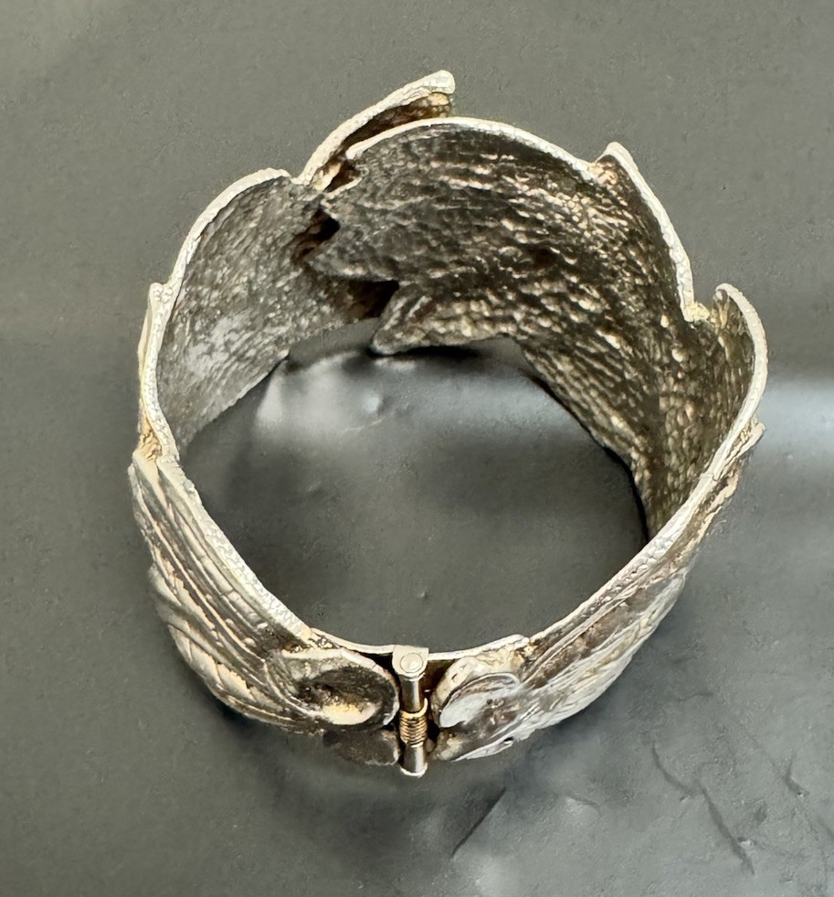 Vintage Unsigned Silver Tone Ornate Leaves Clamper Cuff Bracelet Statement Wide