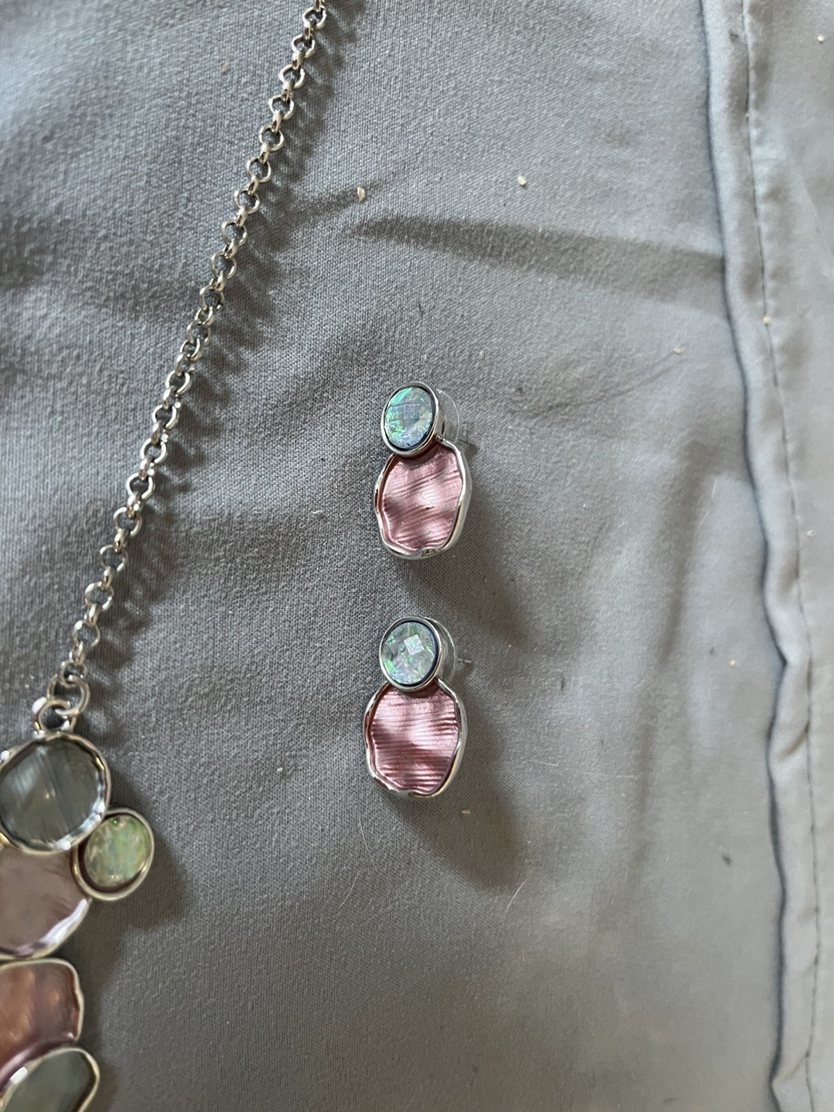 Jewelry – Necklace, earrings, hummingbird pin