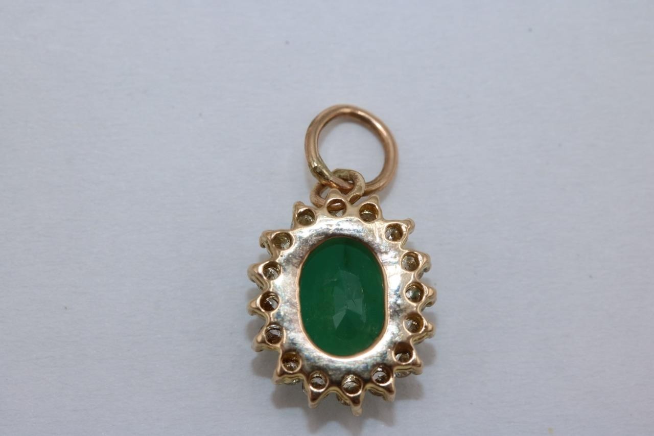 14K Yellow Gold Oval Green Stone Natural Diamond Halo Pendant Charm 2.0gr
