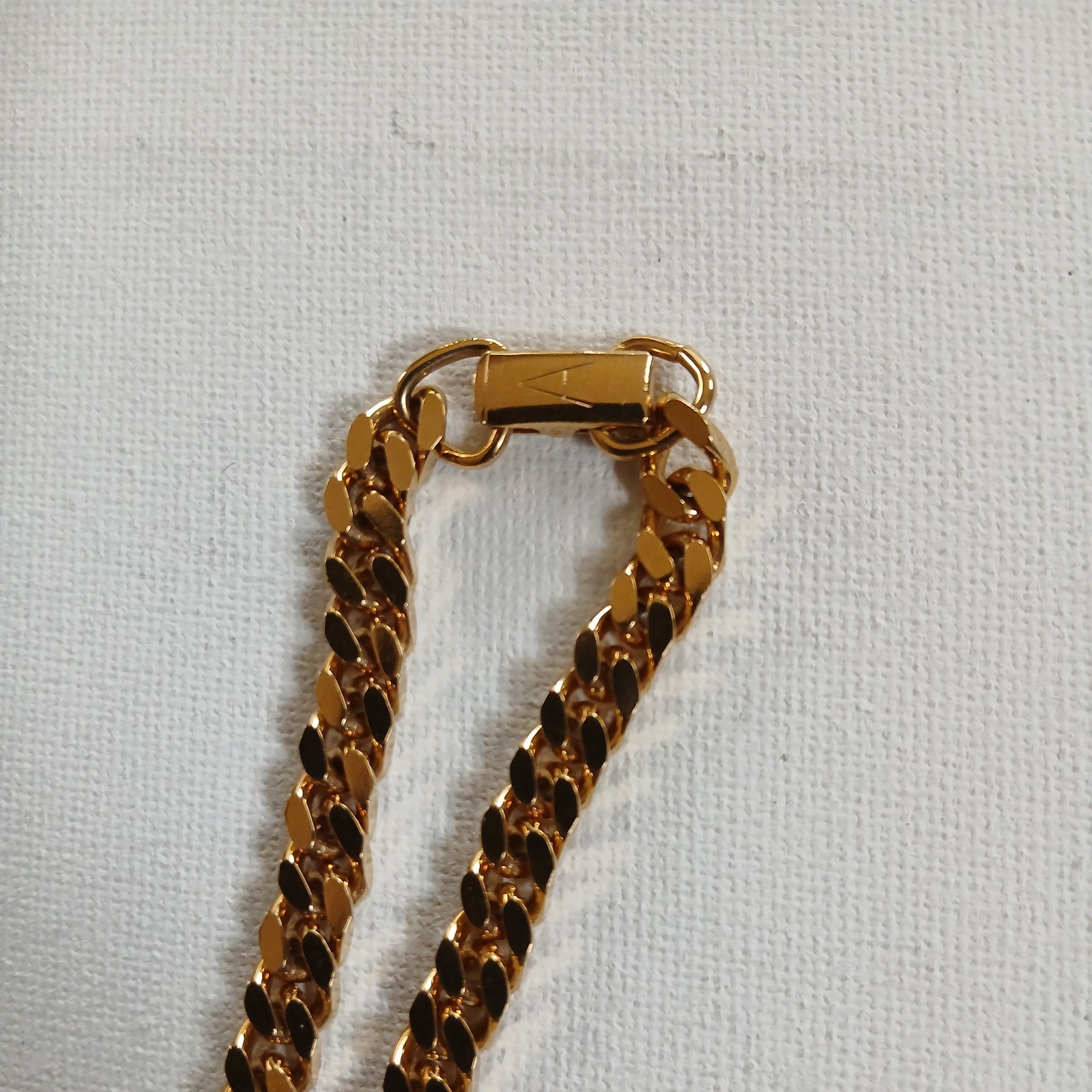 Vintage Amway Curb Link Bracelet 8” Gold Tone Brushed & Polished Unisex