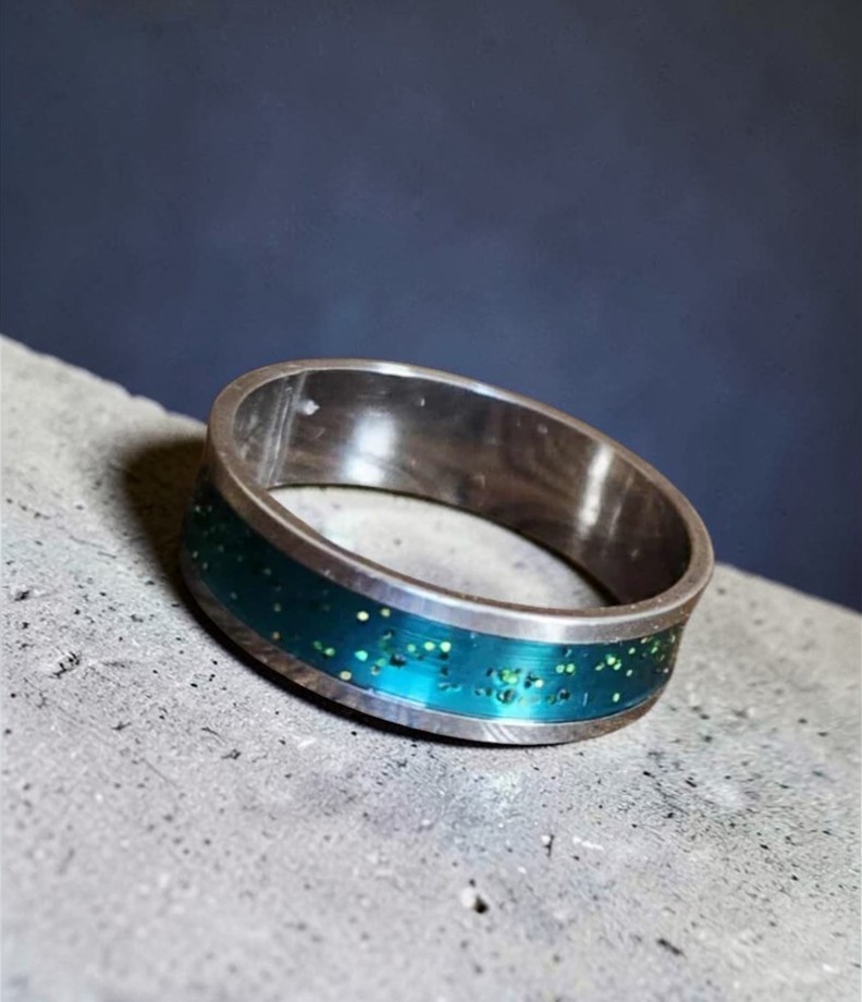 Green Stardust Titanium Ring Size 8 Steel Band Unisex Sparkle Next Day Shipping