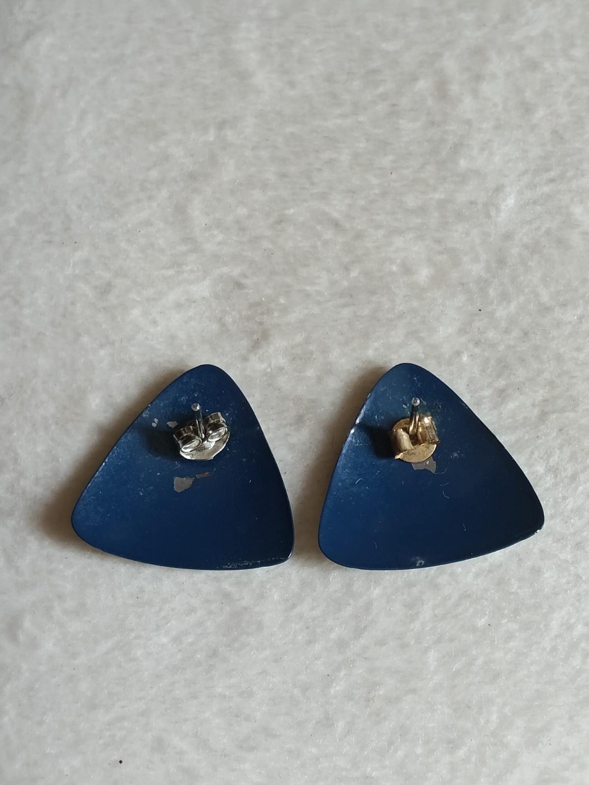 Blue White Triangle Stud Earrings Plastic Butterfly Back Closure Lobe Pair