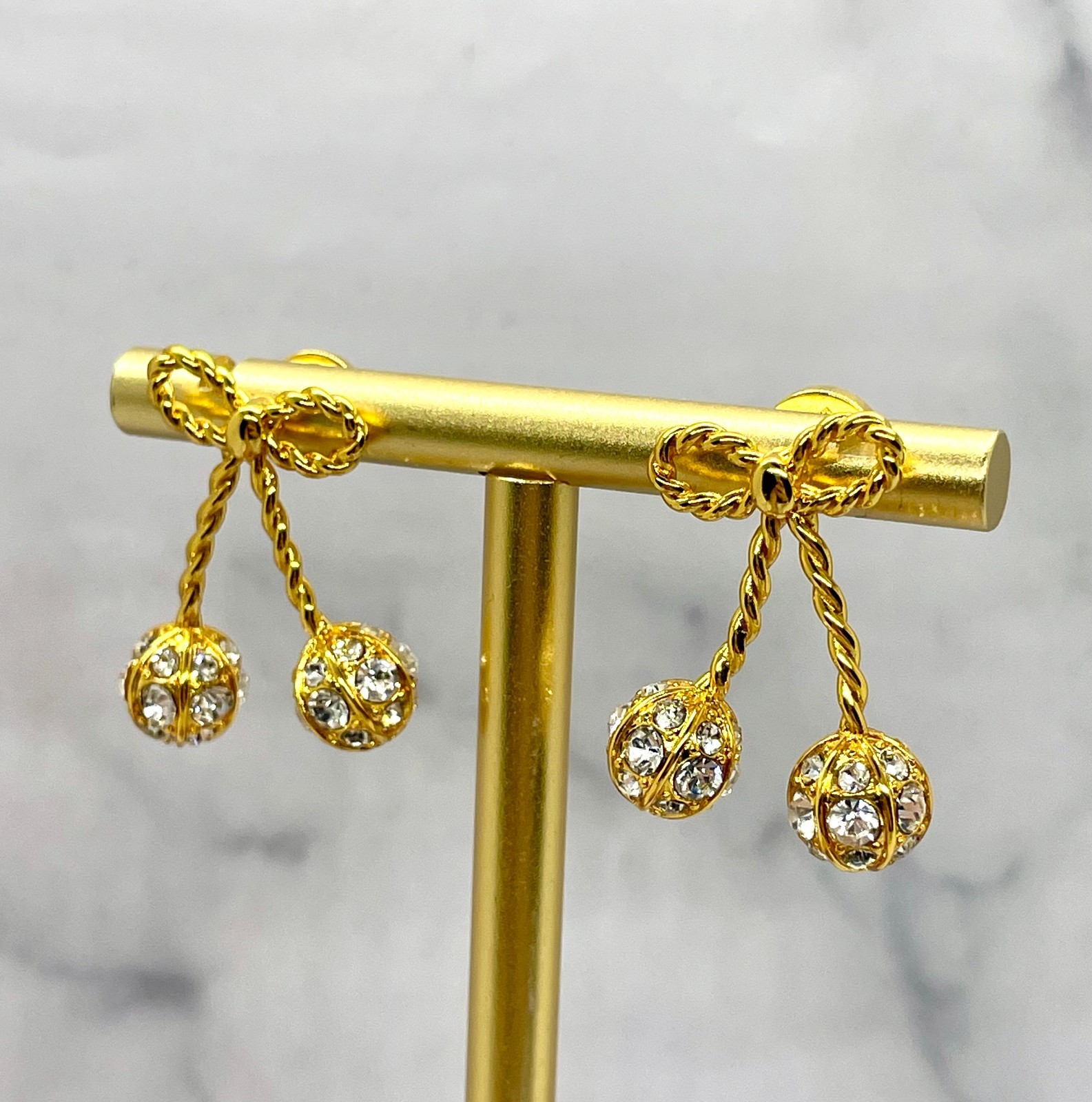 Valentino Garavani Cherryfic Rhinestone Earrings – Pre owned / MC6137