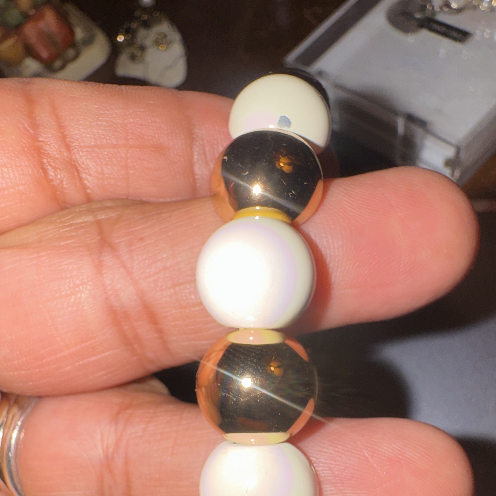 Gold White Round Bead Stretch Bracelet No Clasp Metal Plastic Ball Bead Chain