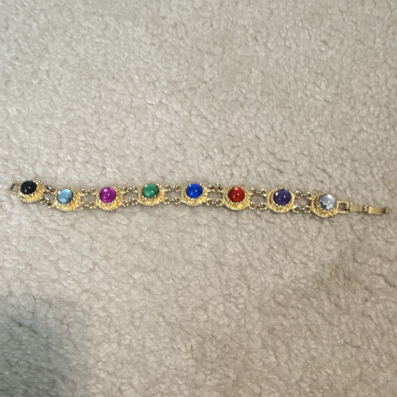 Gold Tone Round Link Bracelet w/ 8 Multicolor Round Bezel-Set Stones