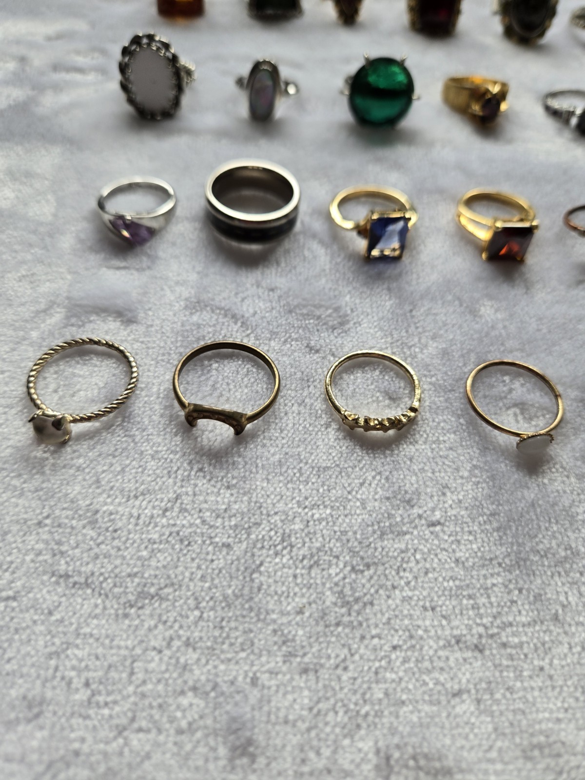 Huge Lot 55 Pc Mixed Rings Vintage to Modern Estate Jewelry Assorted Styles #02