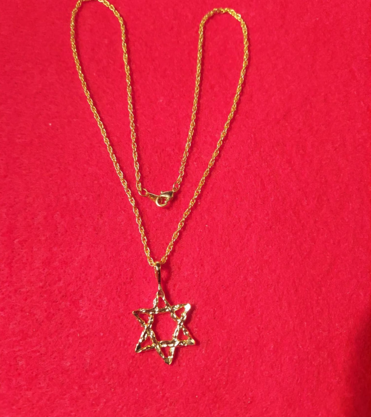 14KT GOLD PLATED RELIGIOUS JEWISH STAR OF DAVID CHARM WITH 16″ NECKLACE – 2030