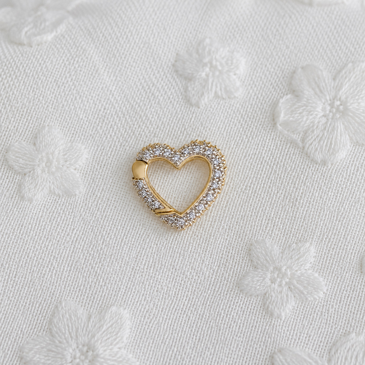 Heart Shape Charm Lock Pendant With CZ Brass Metal Fashion Jewelry for gift