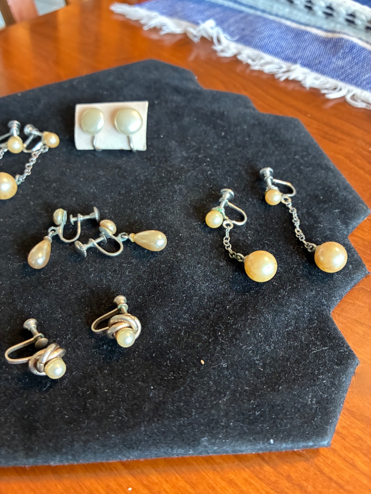 8 Pair Vintage Screw Back Earrings Faux Pearls Floral Gold Silver Tone$5