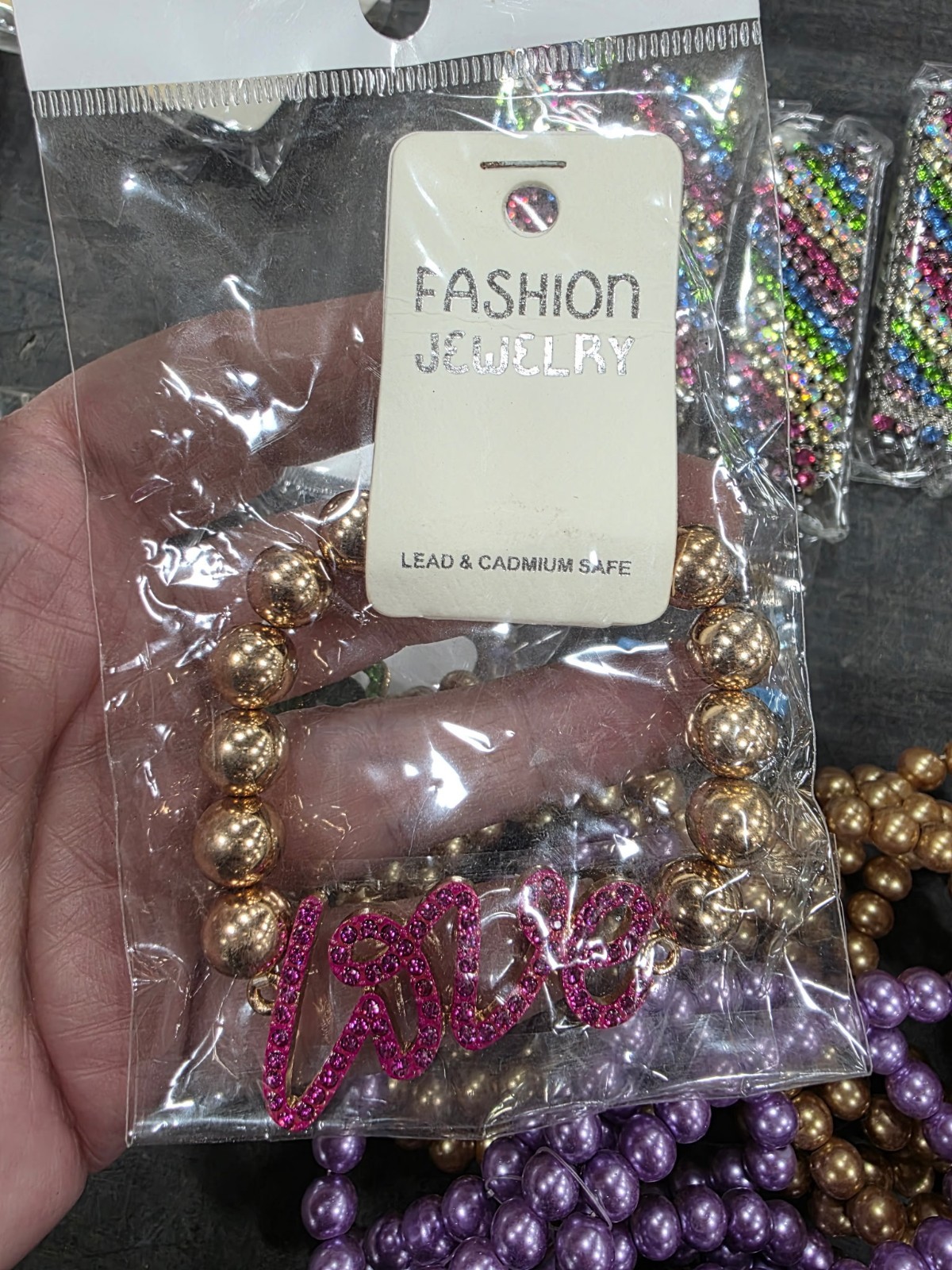 fashion jewelry lots wholesale 101 Pieces. See Description. Ship From Arizona