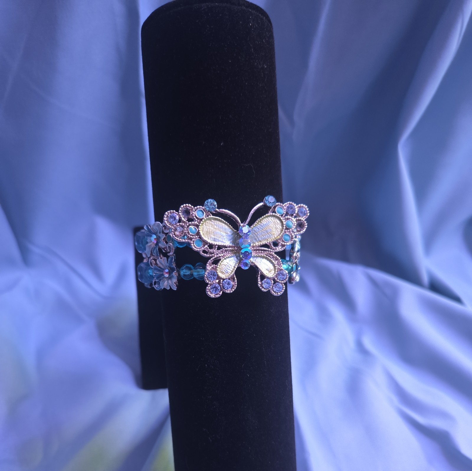 Estate Silver Tone Butterfly Flower Cuff Bracelet 7-inch Vintage Estate