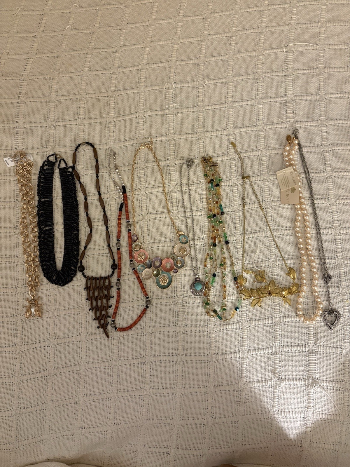 Unbranded necklace lot